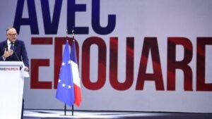 Philippe, Le Pen, Roussel : la présidentielle s’emballe