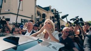Le Pen et la Cour de cassation : jouer la montre