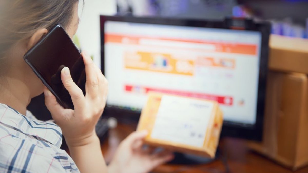 dropshipping ecommerce online store laptop