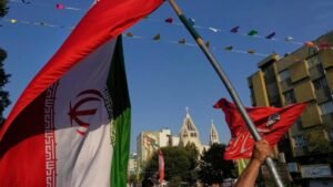 Les États-Unis bombardent les Gardiens de la révolution iraniens, Téhéran promet de riposter