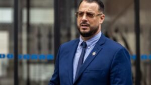 Sébastien Delogu rembourse enfin : l’insoumis rattrapé par ses propres contradictions