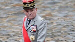 un général mis en garde à vue pour corruption