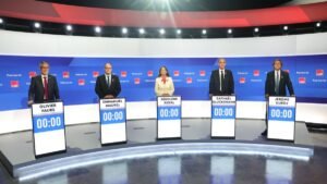 Primaire socialiste 2027 : 140 000 votants, cinq candidats, une course