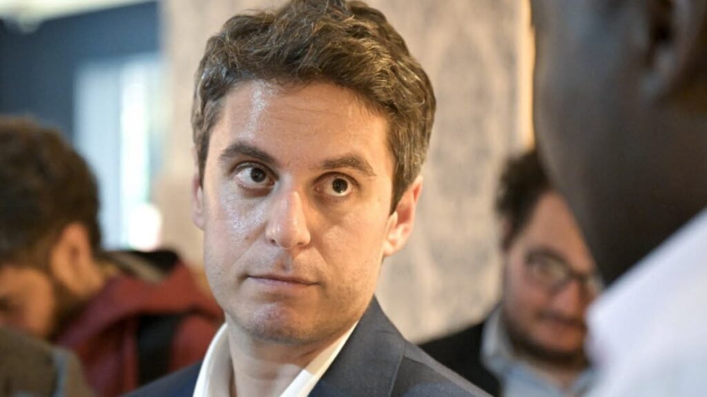 Attal à Lyon : la stratégie Mélenchon pour exister