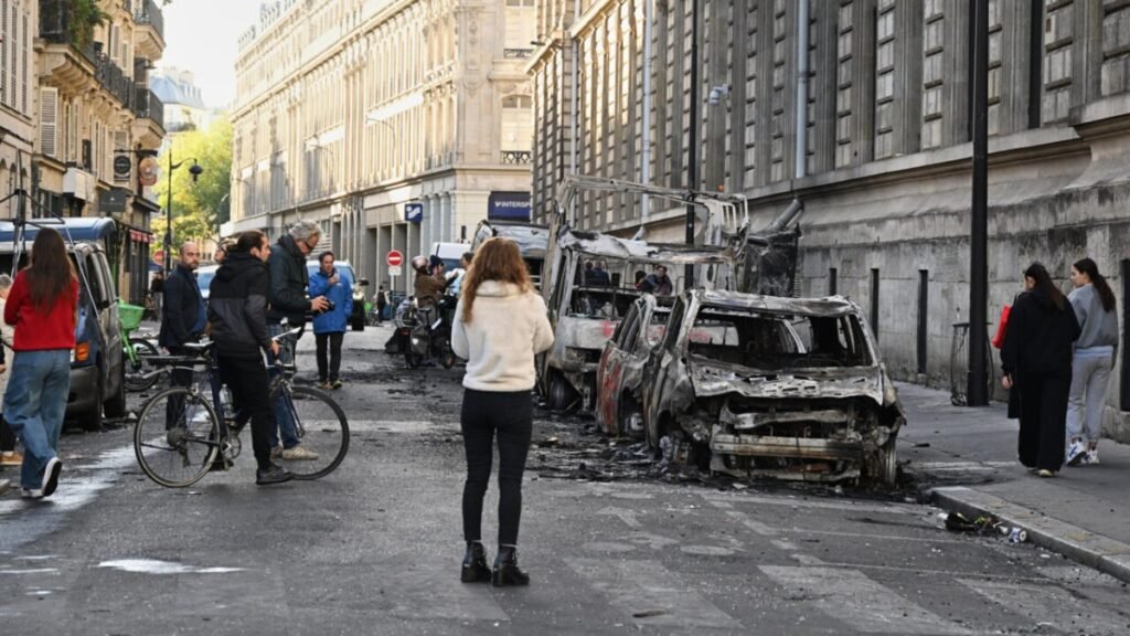 17 octobre : 1800 interpellations après une France en chaos