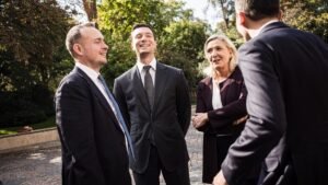 Congrès du RN à Orléans : Bardella et Le Pen sous pression